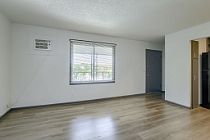 5th image of 4513 Lafayette Ave #10
