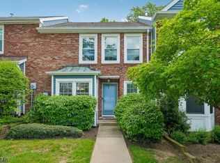 53 Woodledge Ct, Rockaway Twp., NJ 07866