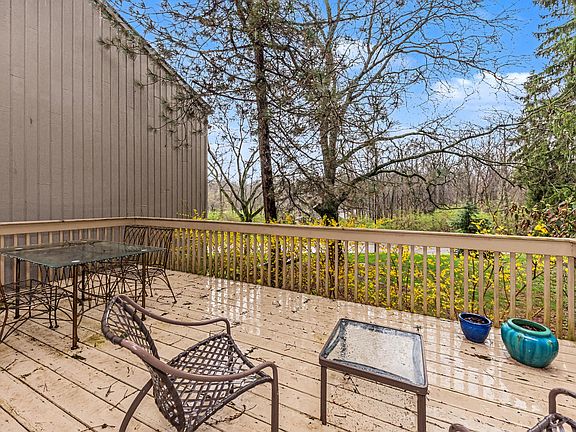 3rd image of 2172 Overlook Ct