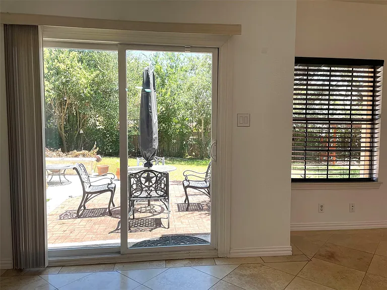 10431 Scotland Well Dr — Photo 15