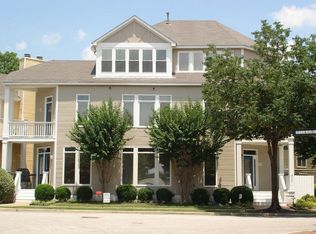 1003 Island Park Dr, Memphis, TN 38103
