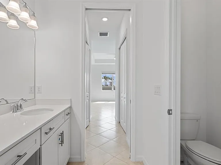 17118 Jadestone Ct — Photo 25