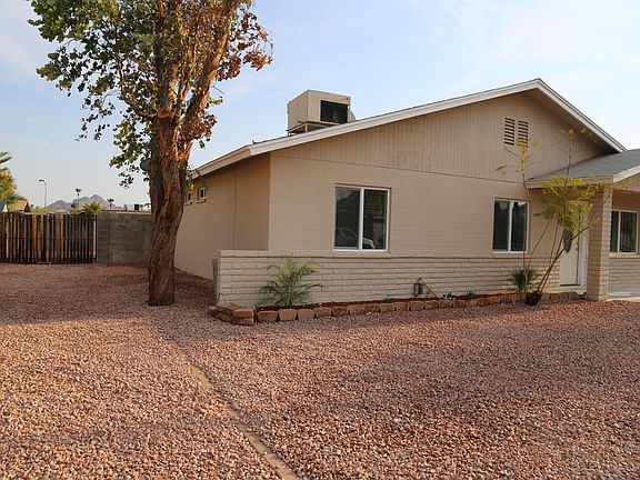 4th image of 2915 E Corrine Dr