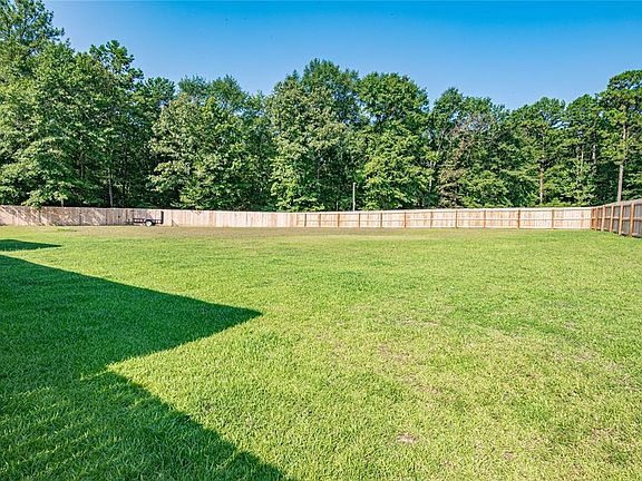 2nd image of 664 Horseshoe Bend Dr