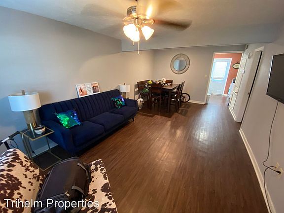 4th image of 100 Pine Lake Place Bellegrove #112