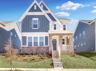 907 Claires Creek Ln, Davidson, NC 28036