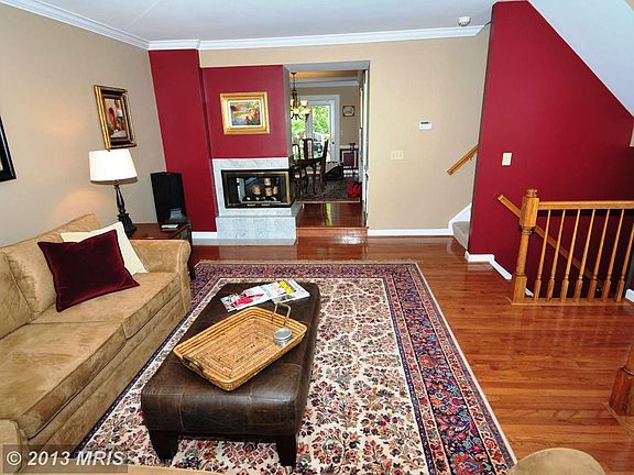 4th image of 4013 Dogberry Ln