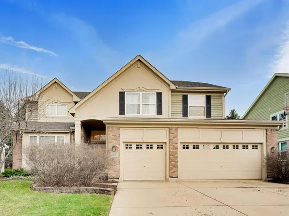 2304 Sarazen Dr, Vernon Hills, IL 60061