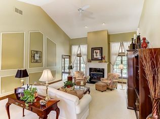 8784 Carly Ct, Springboro, OH 45066