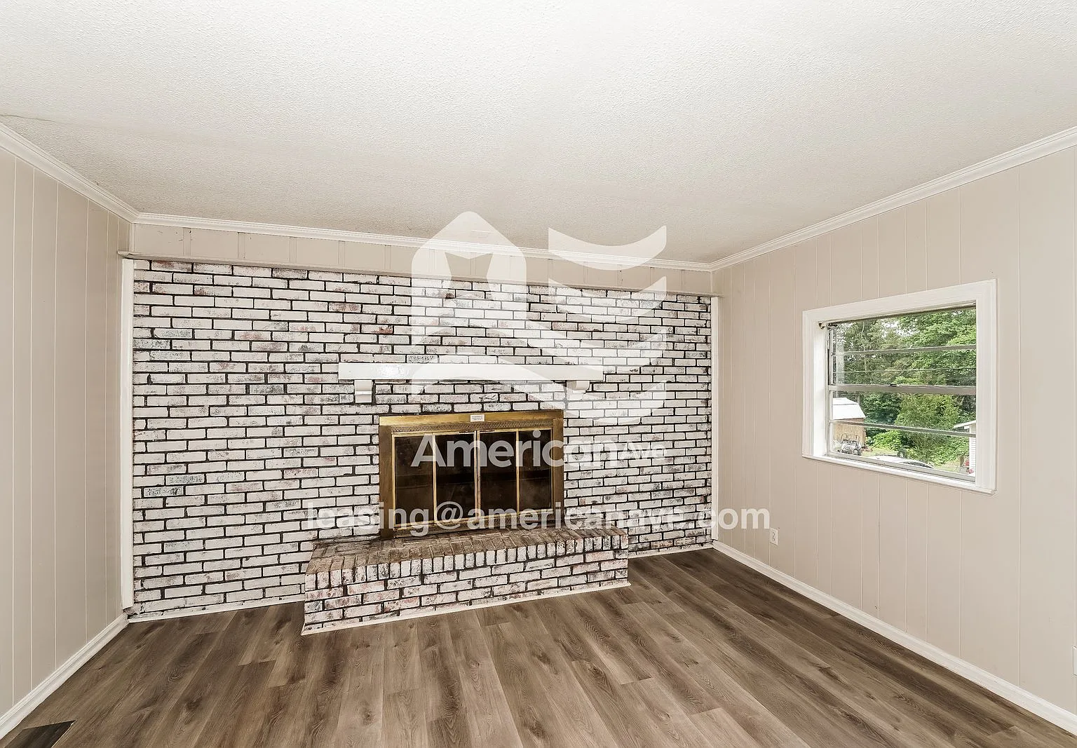 3 bed, 1.0 bath, 1066 sqft, $1,072 — Photo 3