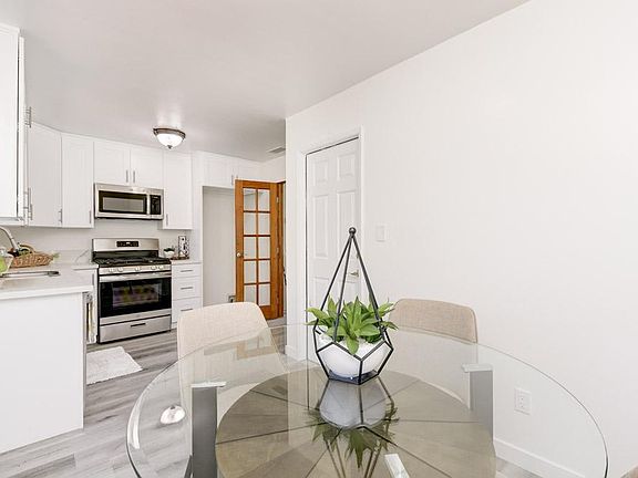 5th image of 3163 Easy St