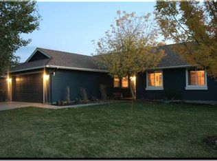 2056 NW Ivy Ave, Redmond, OR 97756