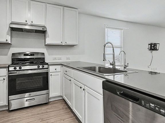 5th image of 2843 Elion Dr