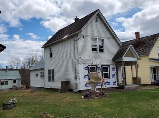 5 Front St, Brownville, ME 04414