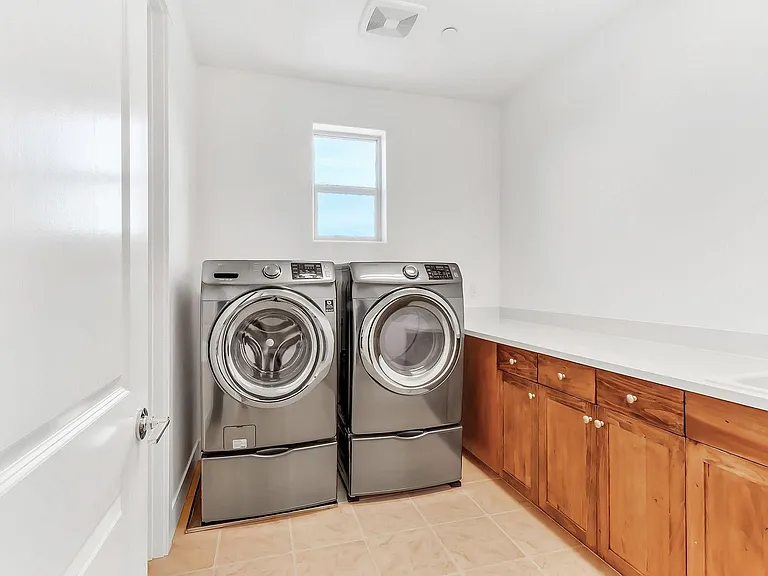 1433 Freeman Ln — Photo 19