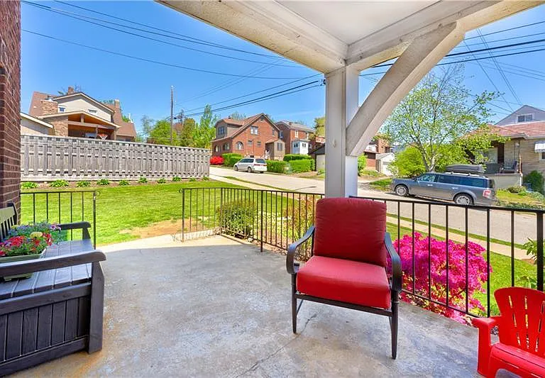 362 Questend Ave — Photo 4