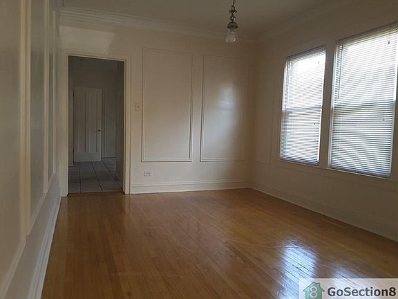5th image of 8543 S Hermitage Ave #House