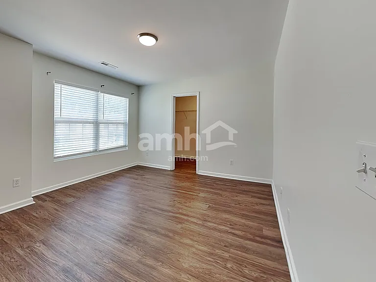 271 Cameron St — Photo 14