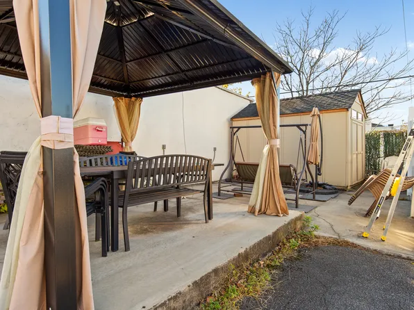 58-40 61st Street image 14 of 19