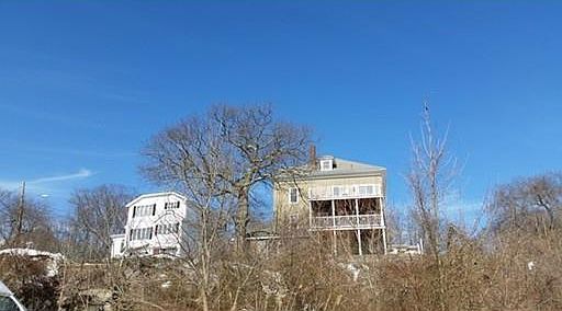 2nd image of 16 Silva Ct