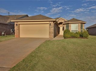19436 Currant Dr, Edmond, OK 73012