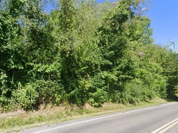 Caston Rd, Akron, OH 44319