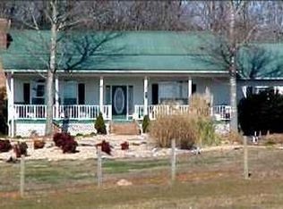 331 Barney Field Rd, Clarkesville, GA 30523