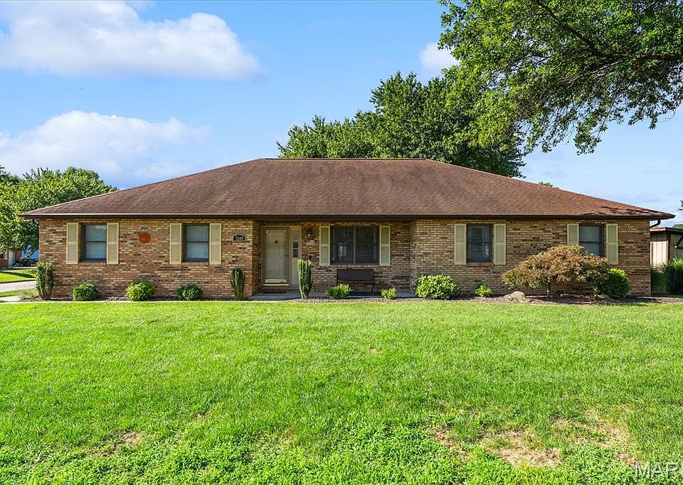 1st image of 3240 Fielding Ln