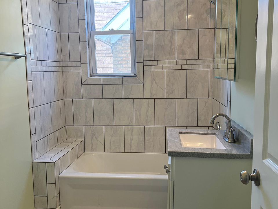 2nd image of 114 E 25th St #2F