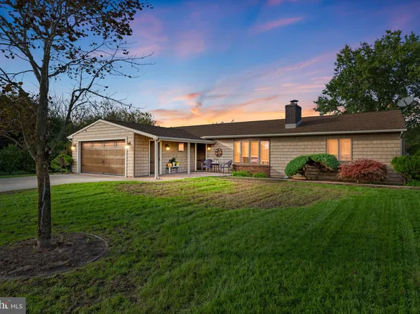 120 Kimberly Ln, Minotola, NJ 08341