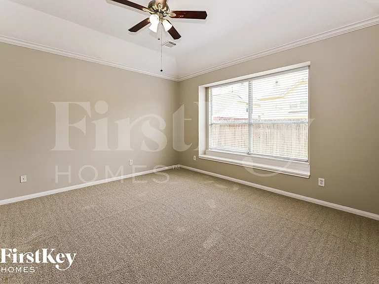 18410 Steamboat Inn Dr — Photo 11