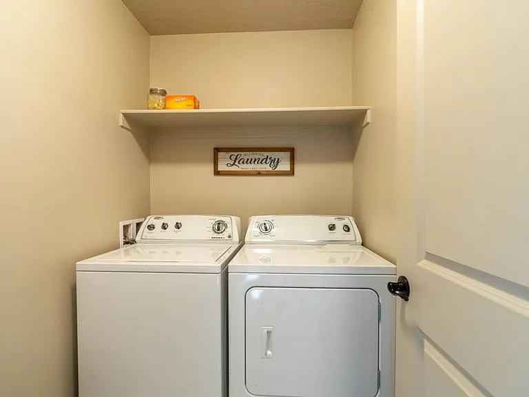 290 W Buena Vista Blvd — Photo 8