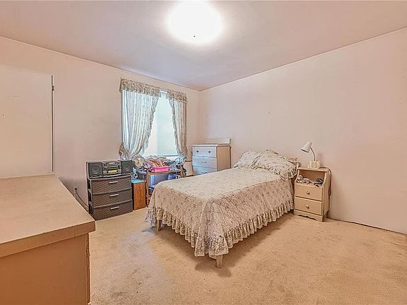 5th image of 1366 73rd St Floor 2