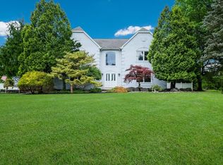 22 Cherry Ln, Doylestown, PA 18901