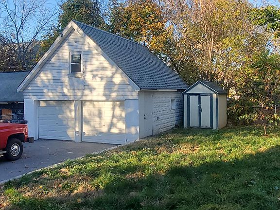 2nd image of 420 Burdick Ave