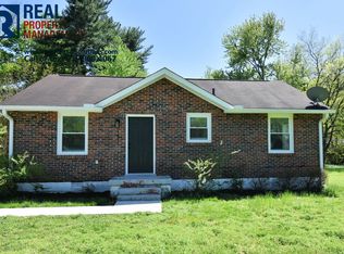 1906 Meadowgreen Dr, Murfreesboro, TN 37130