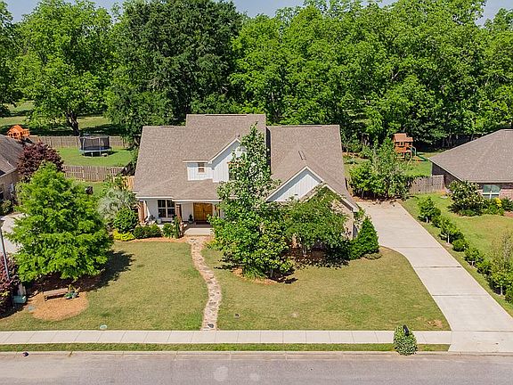 4th image of 25029 Planters Dr