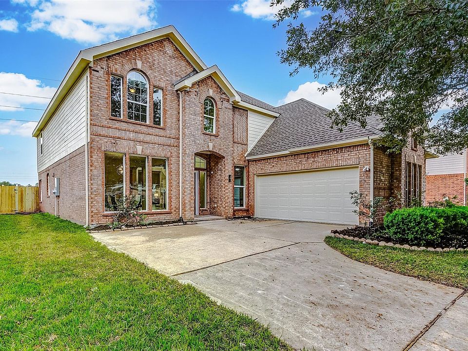 1st image of 1026 Riverchase Dr