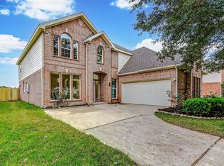 1026 Riverchase Dr, Richmond, TX 77469