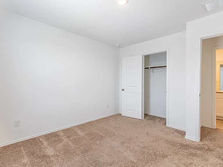 31708 Ambrose St — Photo 28