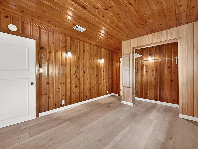 815 Brooks Ave — Photo 38