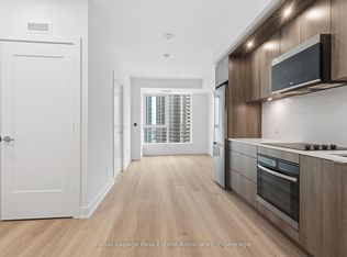 60 Central Park Dr #1505, Markham, ON L3P 7E6