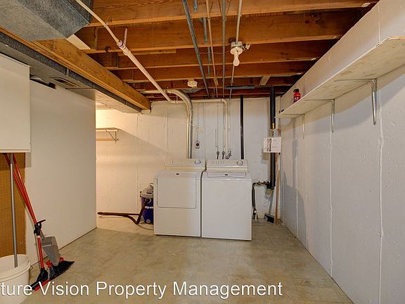 4th image of 811 Gael Dr Unit B