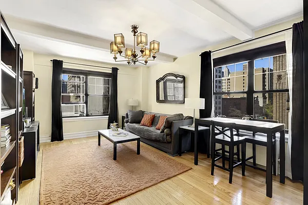 Sold by Compass | media 1