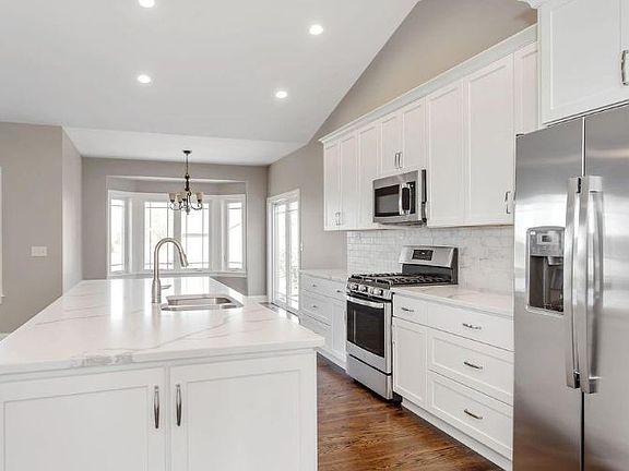 5th image of 104 Austin Meadows Dr S