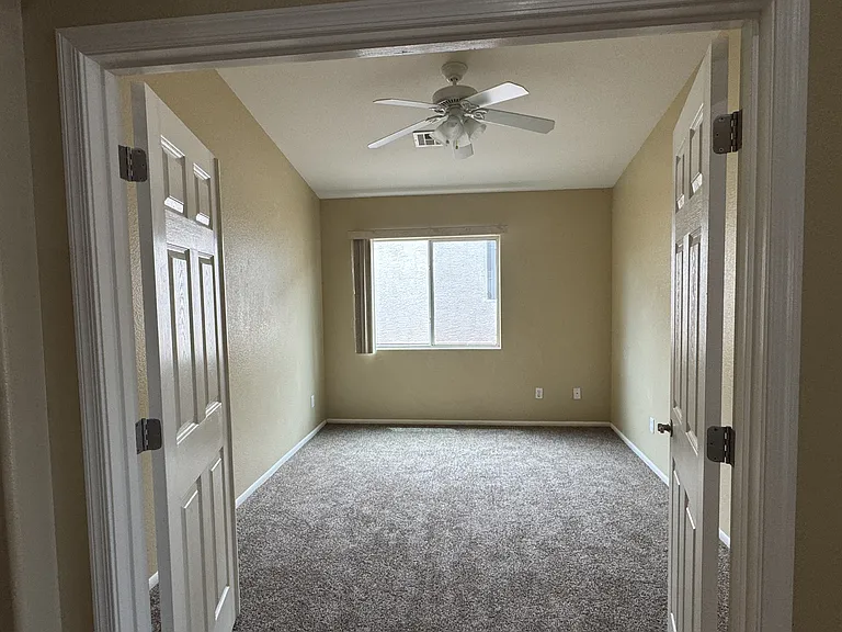 3411 Rosewood St — Photo 4