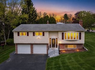 1009 Baylor Dr, Vestal, NY 13850