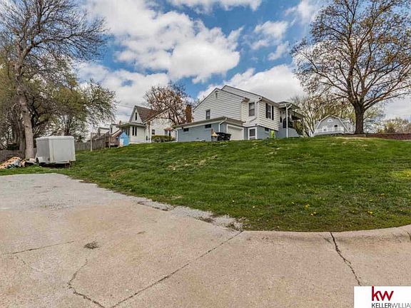 3rd image of 3302 N 205th St
