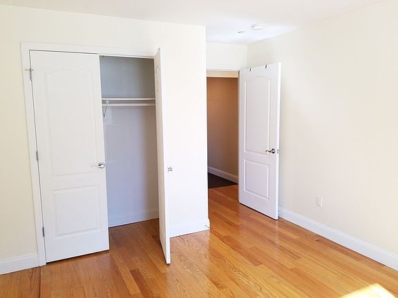 2nd image of 3176 37th St APT 2E