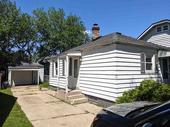 2nd image of 1720 N Winnebago St